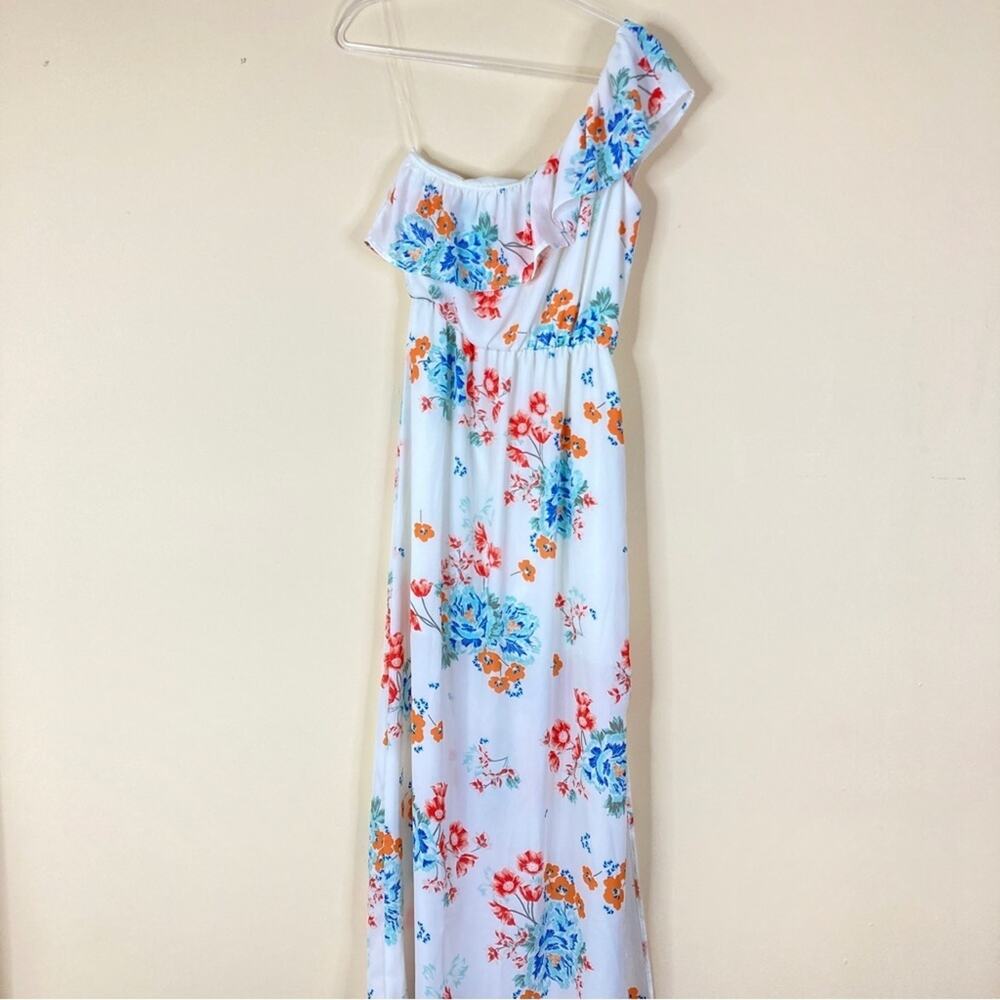 3/$30 As U Wish | Off-White Floral One Shoulder Long Dress S